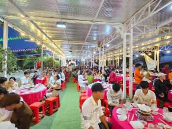 nha-hang-tiec-cuoi-16.jpg